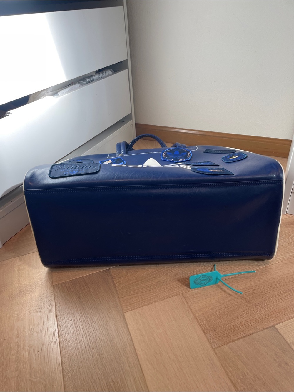 NWT adidas Large Bowling Bag Navy Blue- Very Rare and Unique - Weekender Bag - Picture 5 of 14